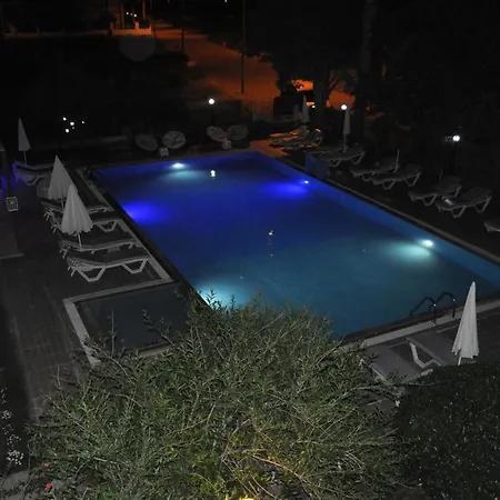 فندق Kylo Garden Hotel *